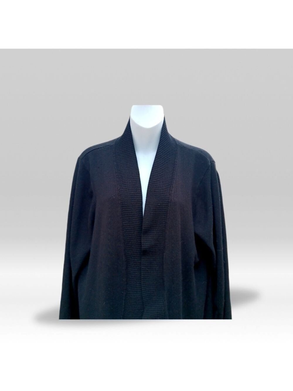 Love Forever Open Front Black Cardigan Sweater Size 2X Pockets Viscose/Nylon - Picture 2 of 3